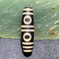 僅此一顆，精品四眼瑪瑙天珠一顆，
