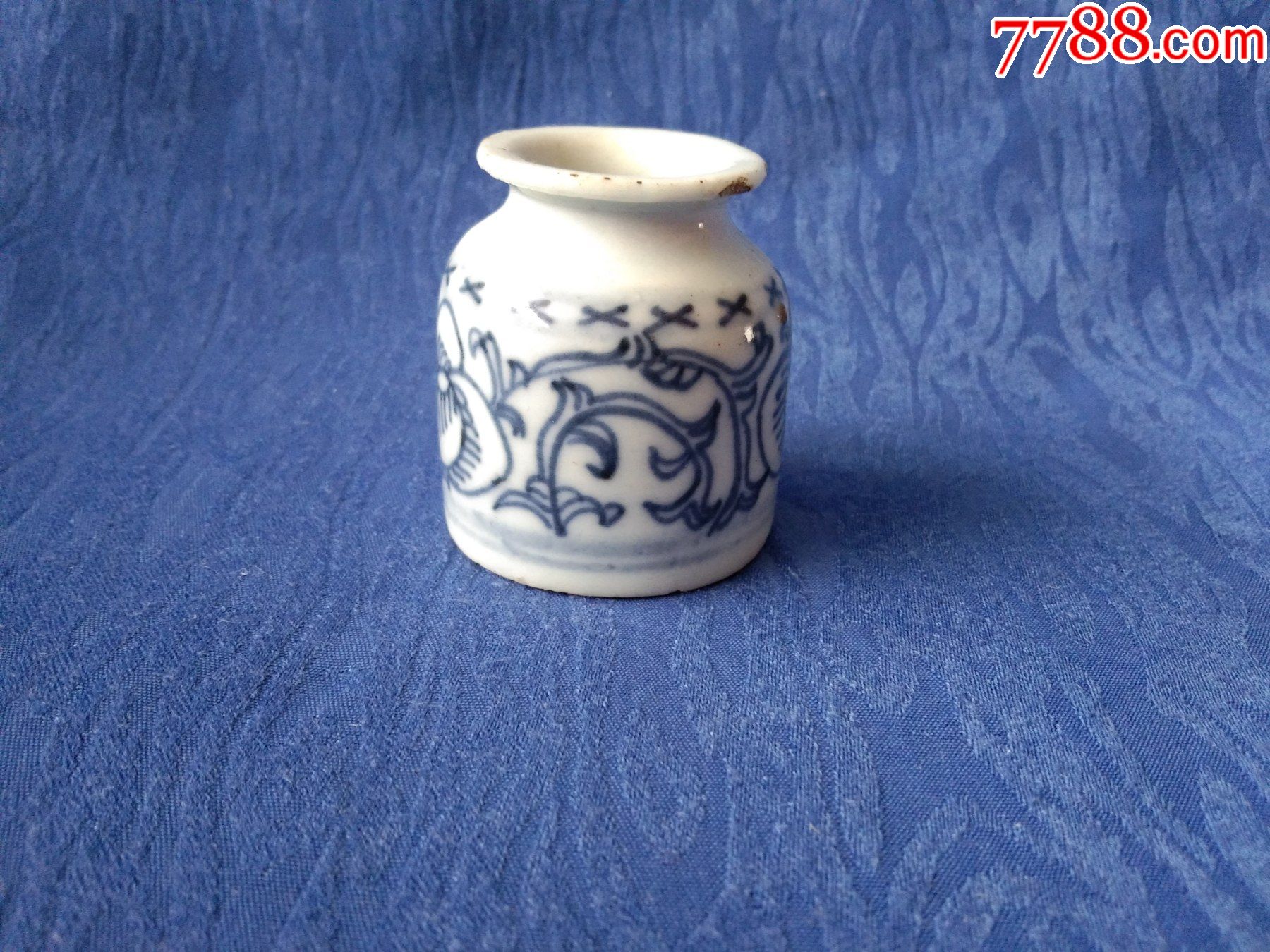 清代中期嘉庆道光景德镇青花手绘国画写意花卉莲花荷花纹文房书画水盂