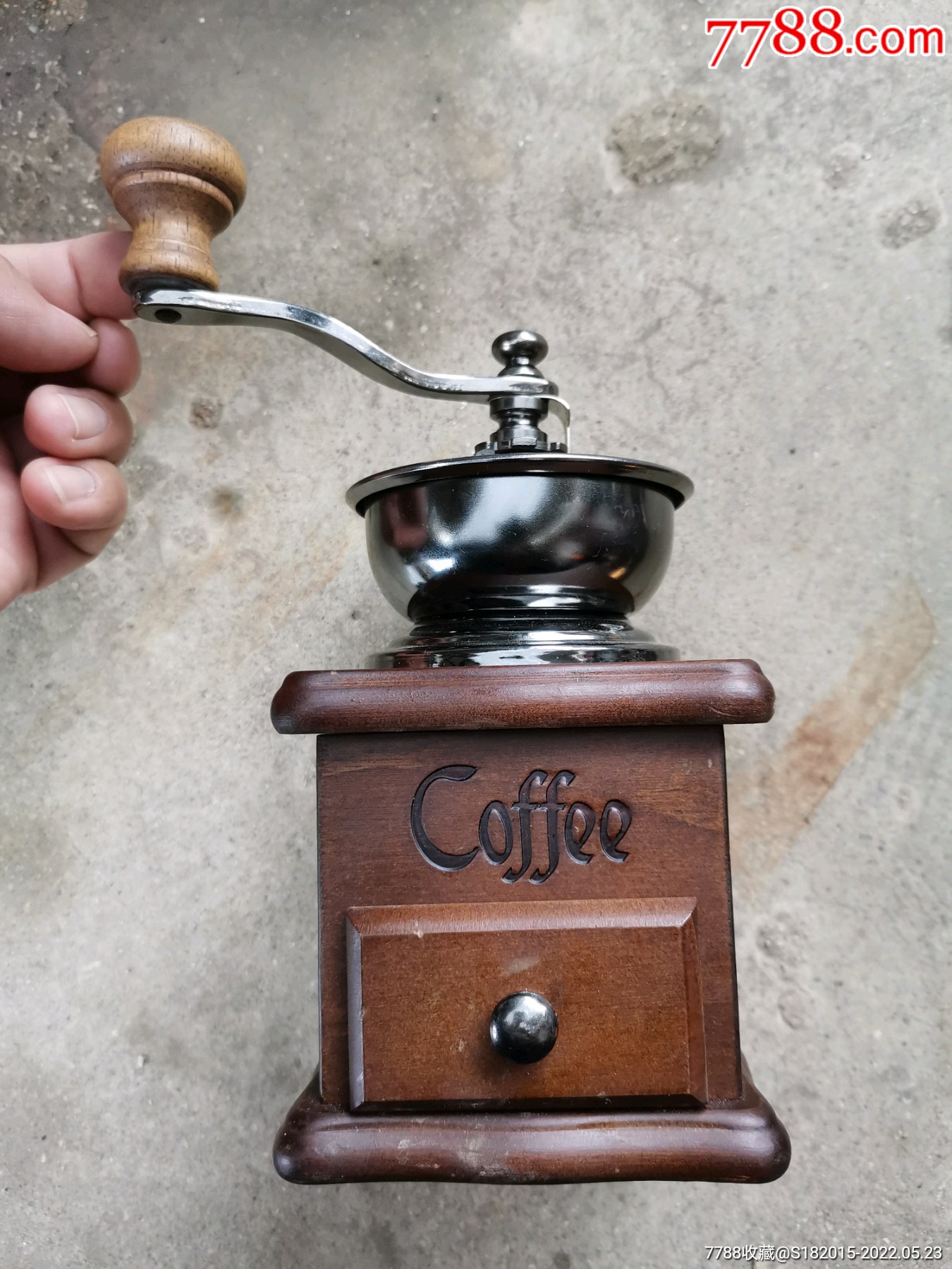 手摇磨咖啡机