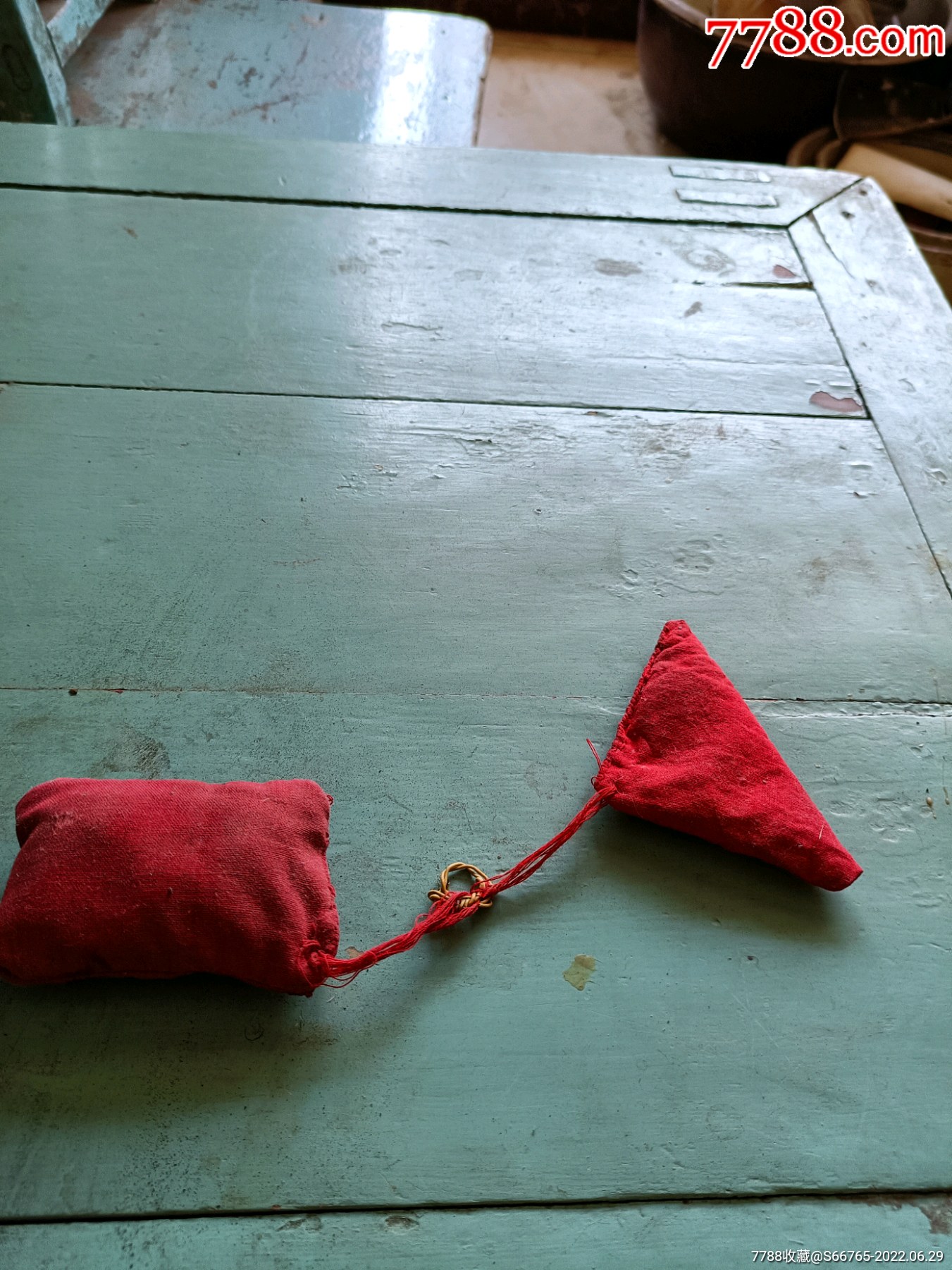 怀旧民国老红布三角形**用儿童香囊_价格10元【燕的古玩店】_第1张