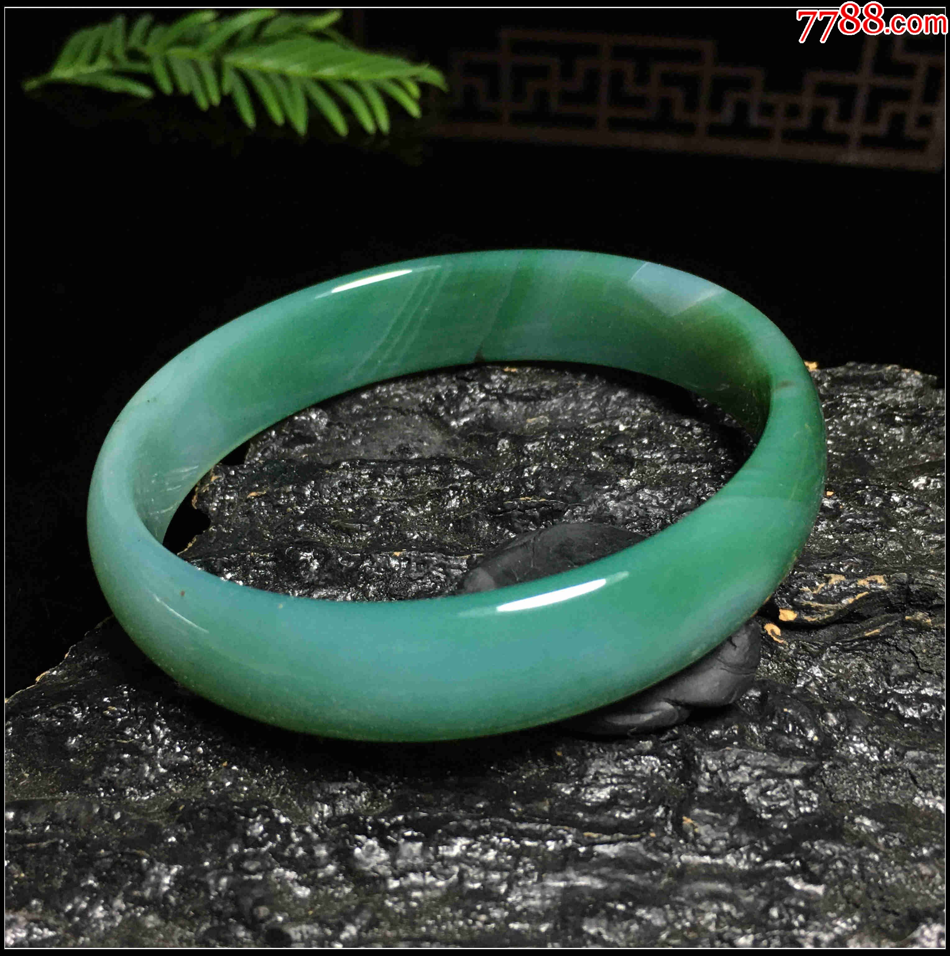 e349青绿玛瑙玉手镯_价格8元_第1张