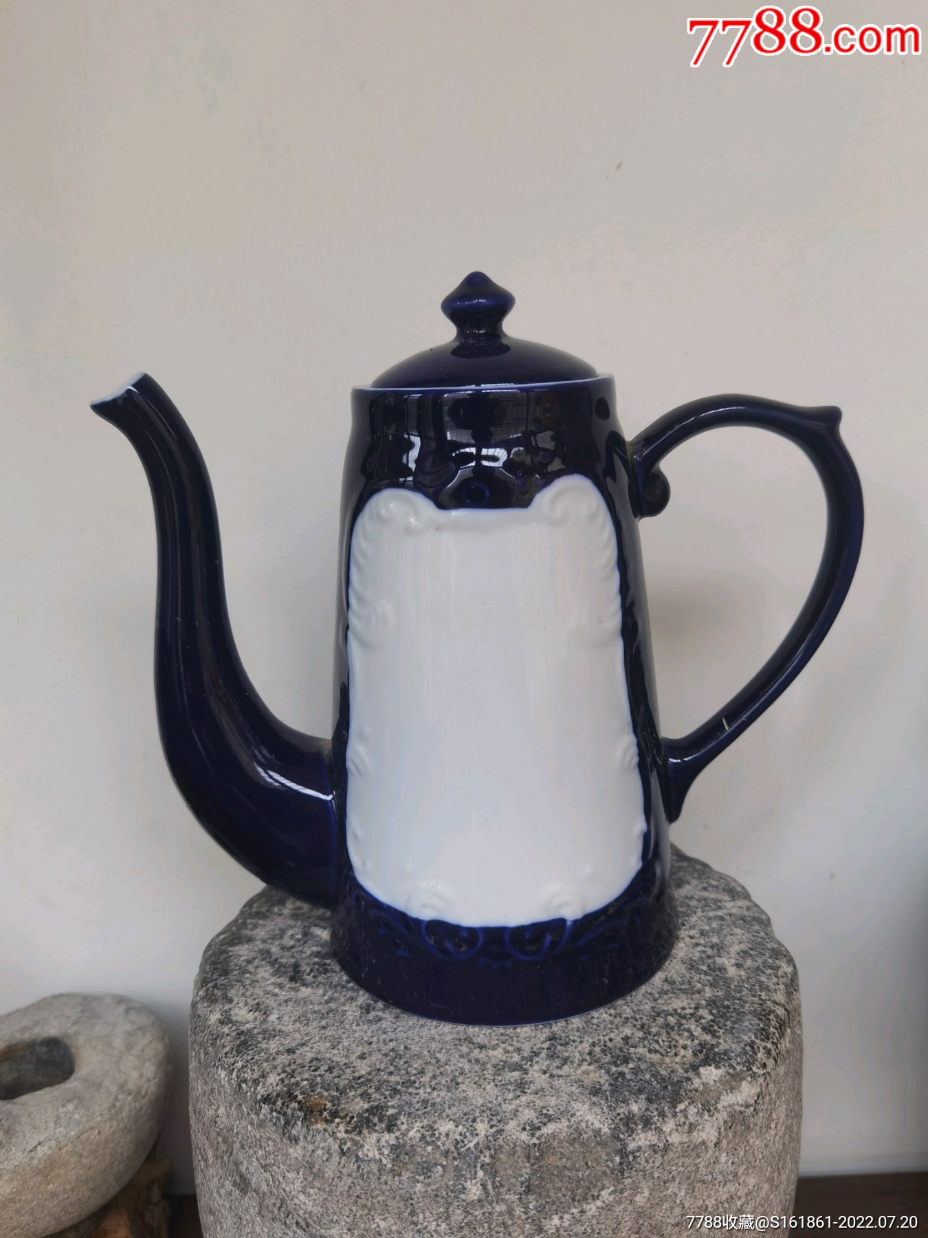 景德镇70年代霁蓝釉壶(全品)_价格10元_第1张