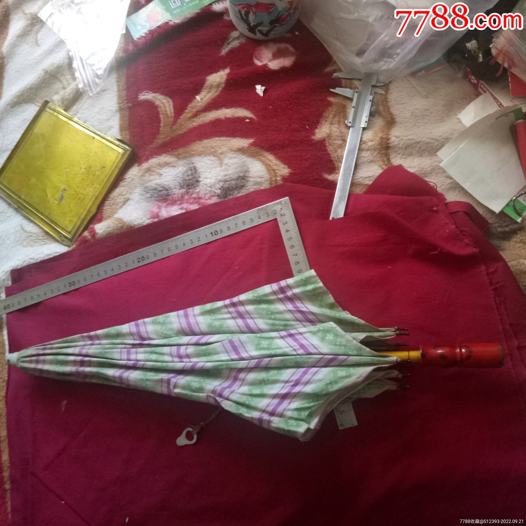 木轴、铁骨架布面雨伞,可以使用_纸伞/油伞_收藏价格_交易出手_7788人民币收藏