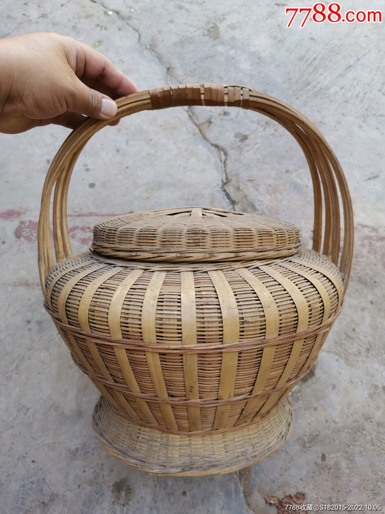 云南少数民族用竹子纯手工编织的篮子有盖子_价格90元_第1张