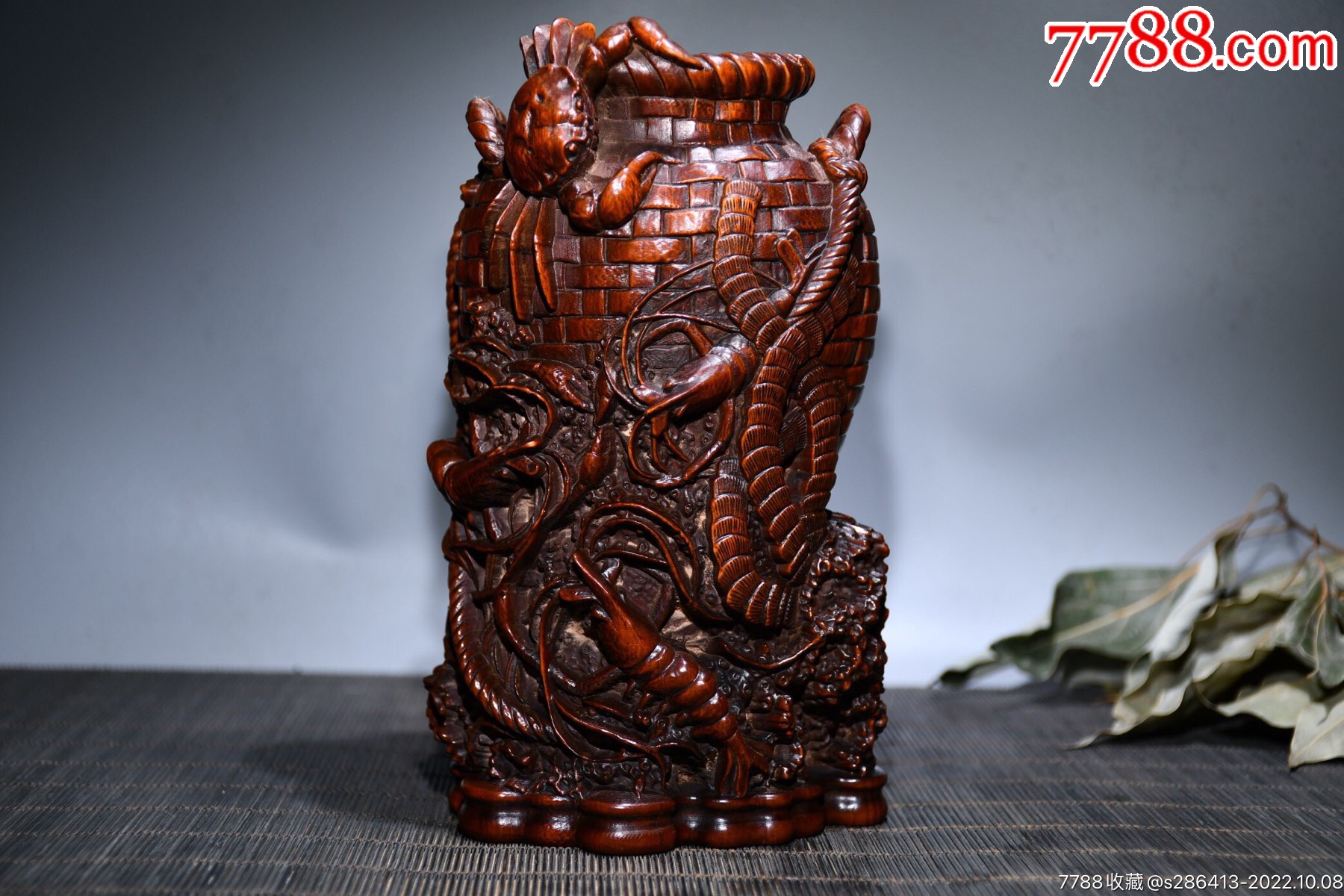 小叶黄杨木精工雕刻八方来财笔筒,长9cm宽7cm高16c_价格399元_第1张