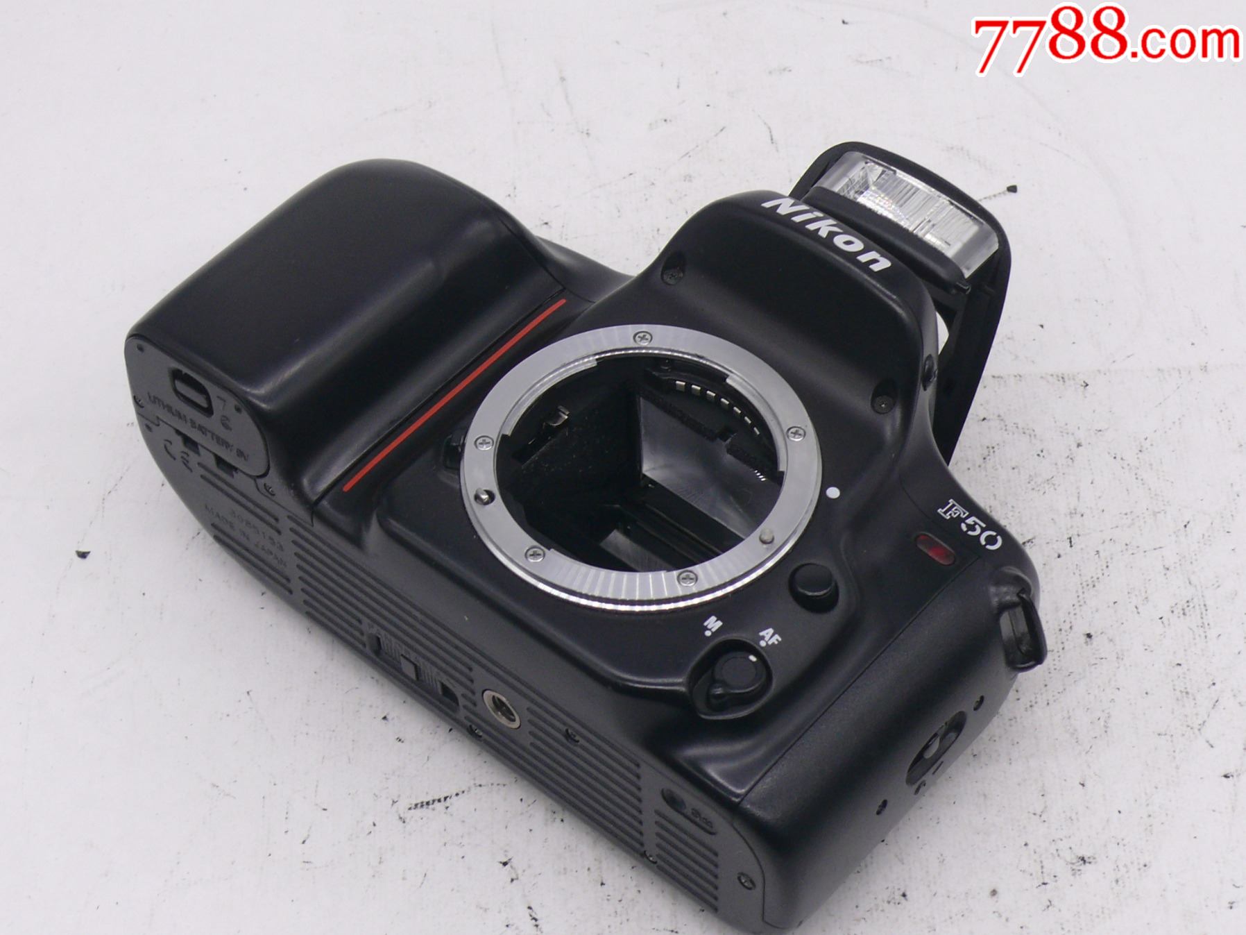 尼康f50胶片单反相机.功能正常,到手即用,快门和测光准确.