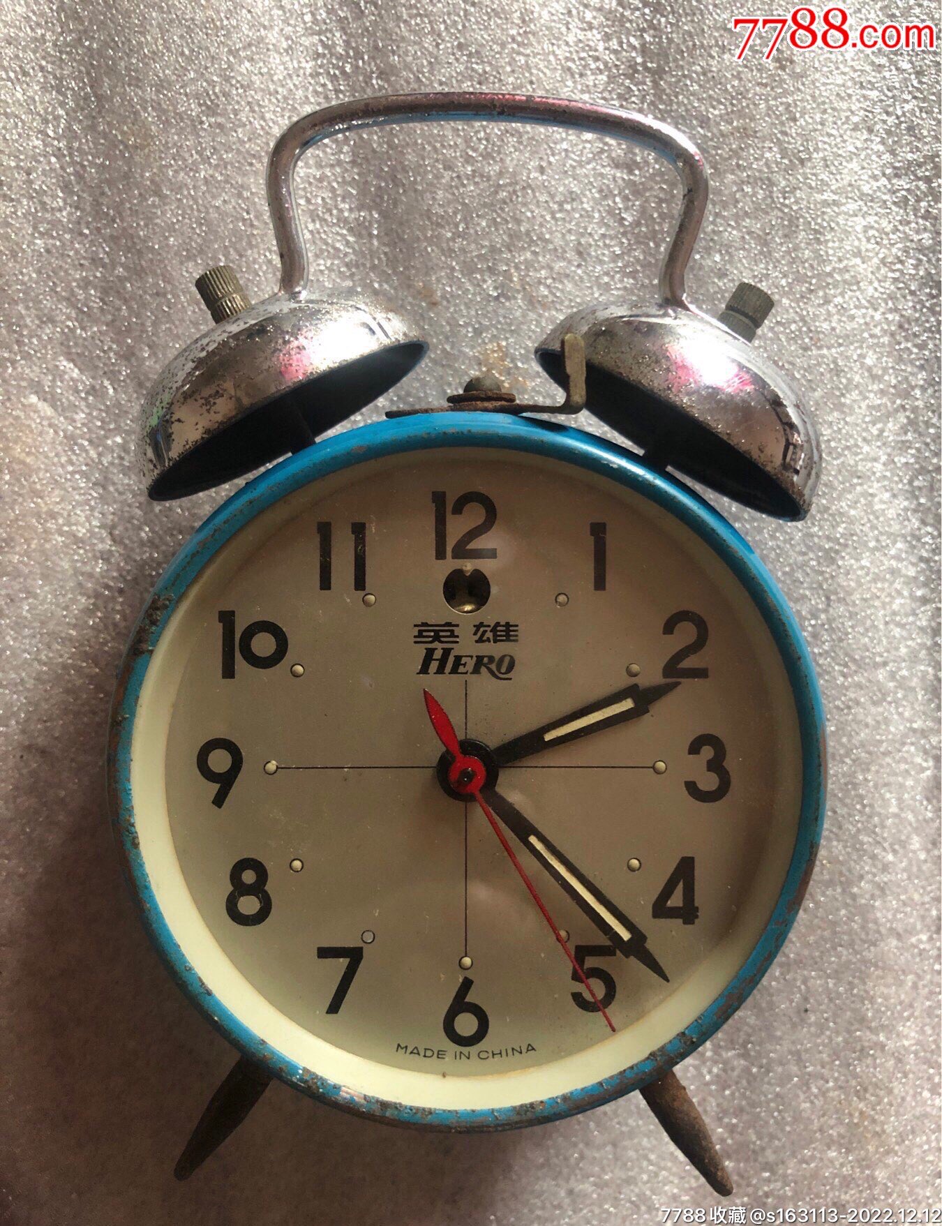 70年代英雄闹钟正常走时