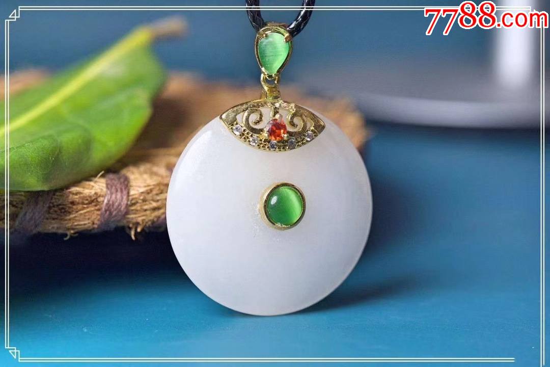 新疆羊脂白玉金丝玉猫眼石镶嵌款平安扣吊坠编号:z523412尺寸:30*9m