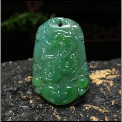 青綠瑪瑙靈蛇吊墜