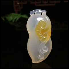 冰種俏色玉髓一生如意吉祥吊墜