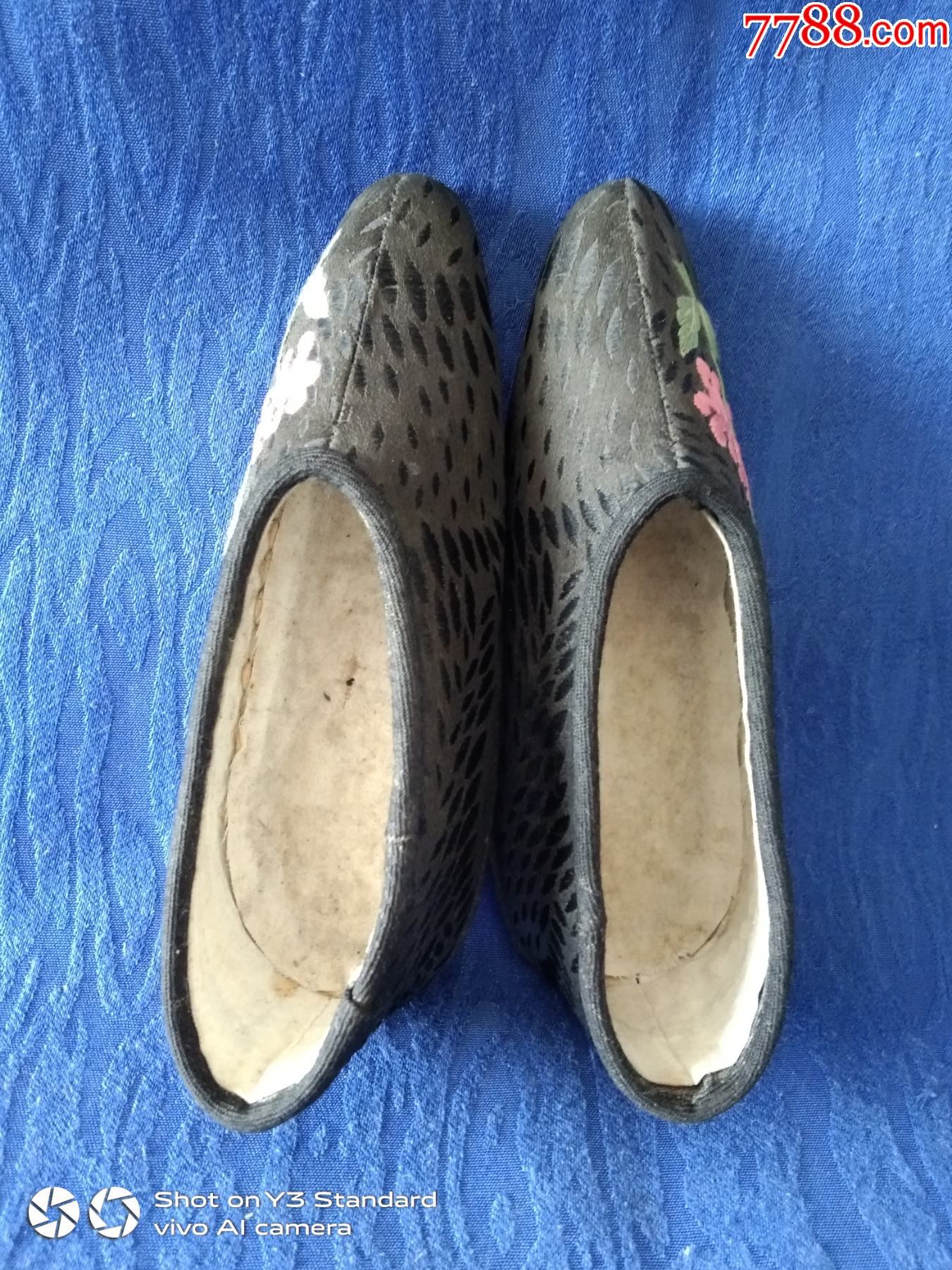 民国刺绣缠枝花卉疙瘩绣盘花鞋古董鞋三寸金莲【古代 九愦┑摹坷 