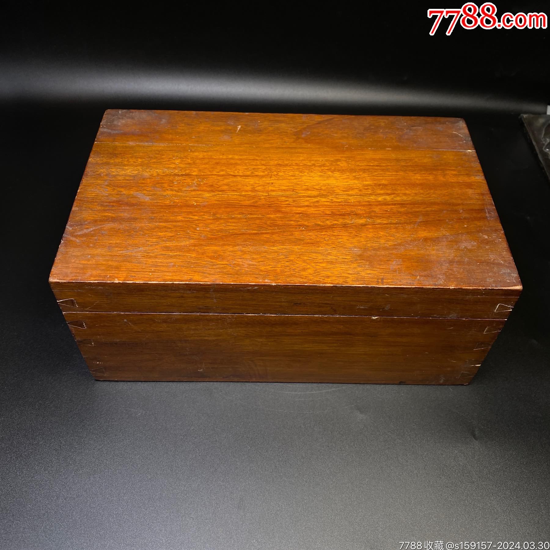 几十年的小樟木箱-价格:18元-au37283352-木梭/缠线板 -加价-7788收藏__收藏热线