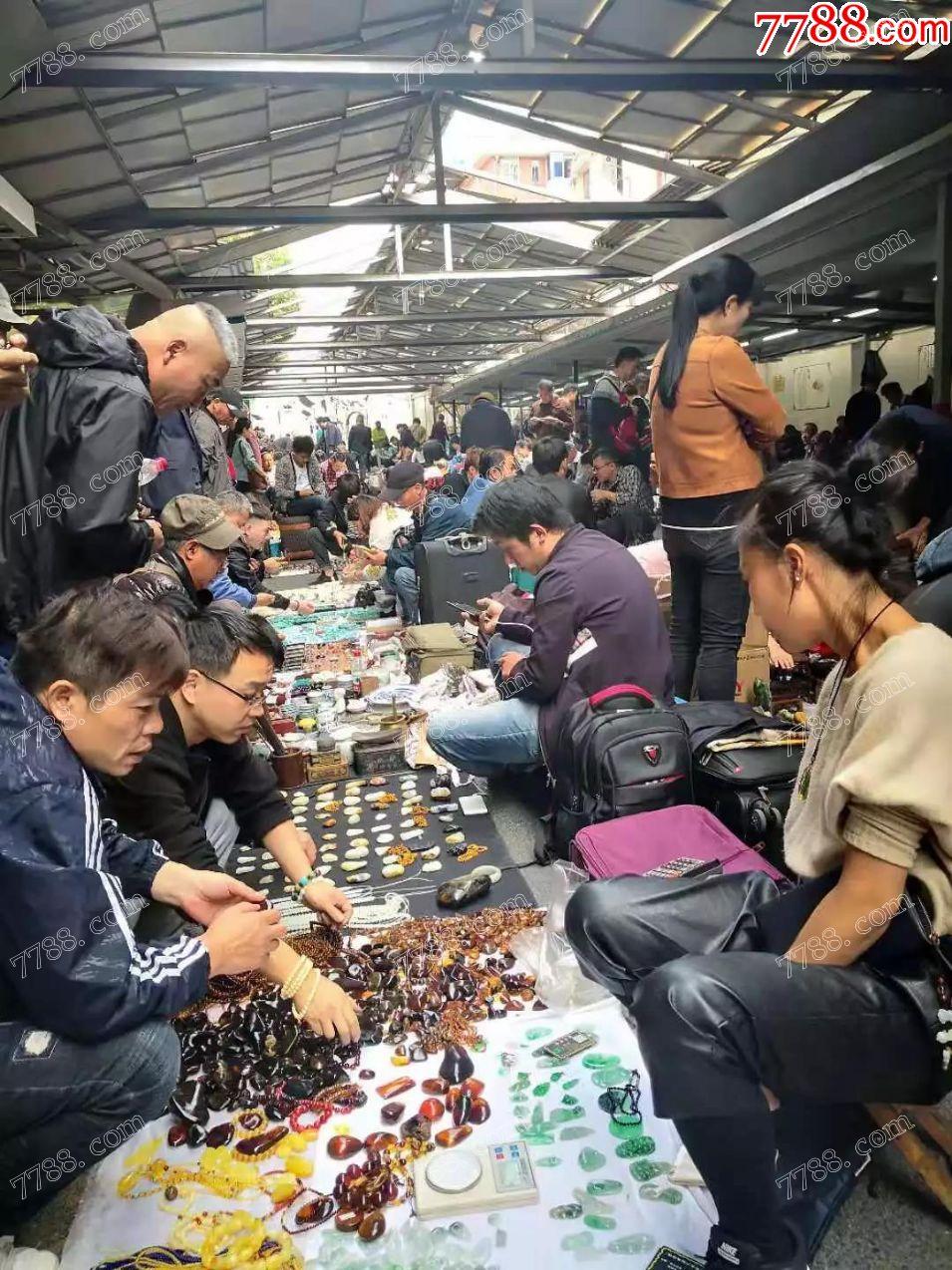 杭州收藏品市场(二百大古玩市场)