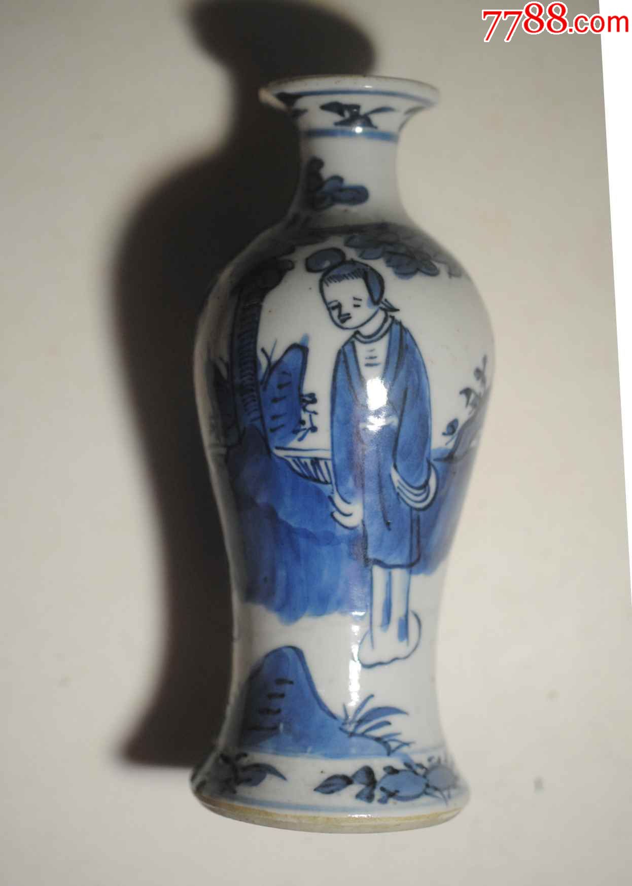 康熙青花人物瓶