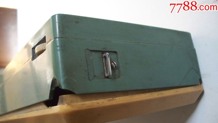 上世纪五十年代郑州无线电厂制造黄河J5-SI型