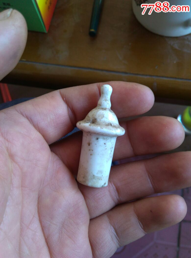 造型独特的袖珍小壶盖儿一个,70包邮