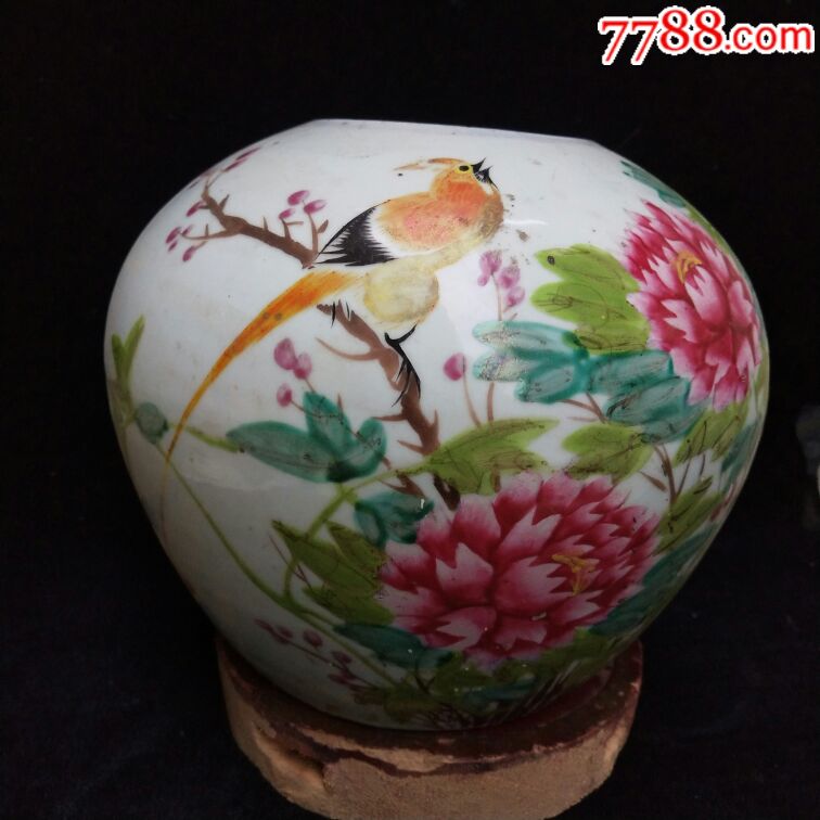 清代名家王和太手绘粉彩喜鹊牡丹花鸟罐
