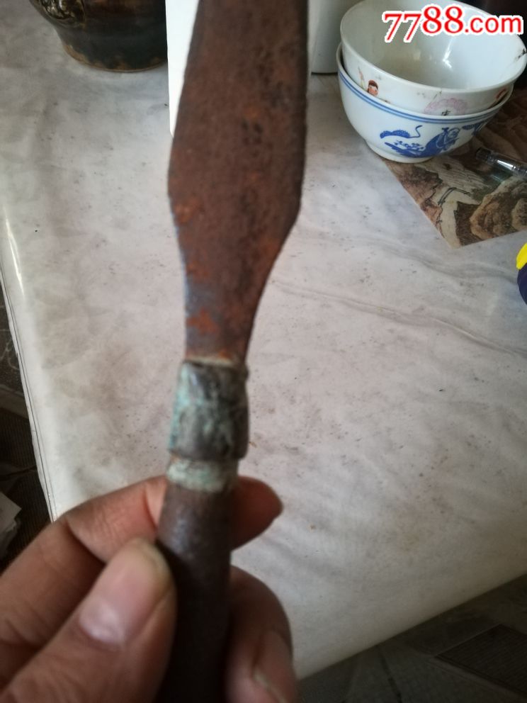 清代官造铜箍刻花铁枪头