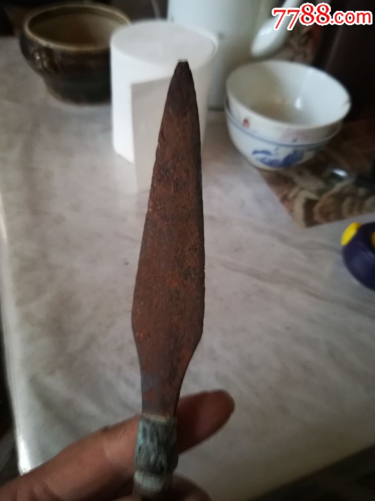 清代官造铜箍刻花铁枪头