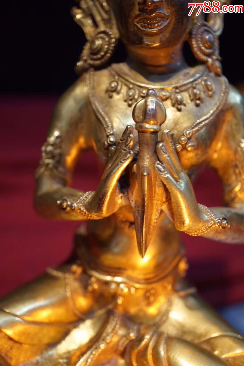 藏地佛像供奉鎏金红度母