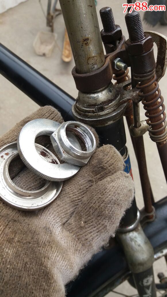 大金鹿自行车老库存80年代零件