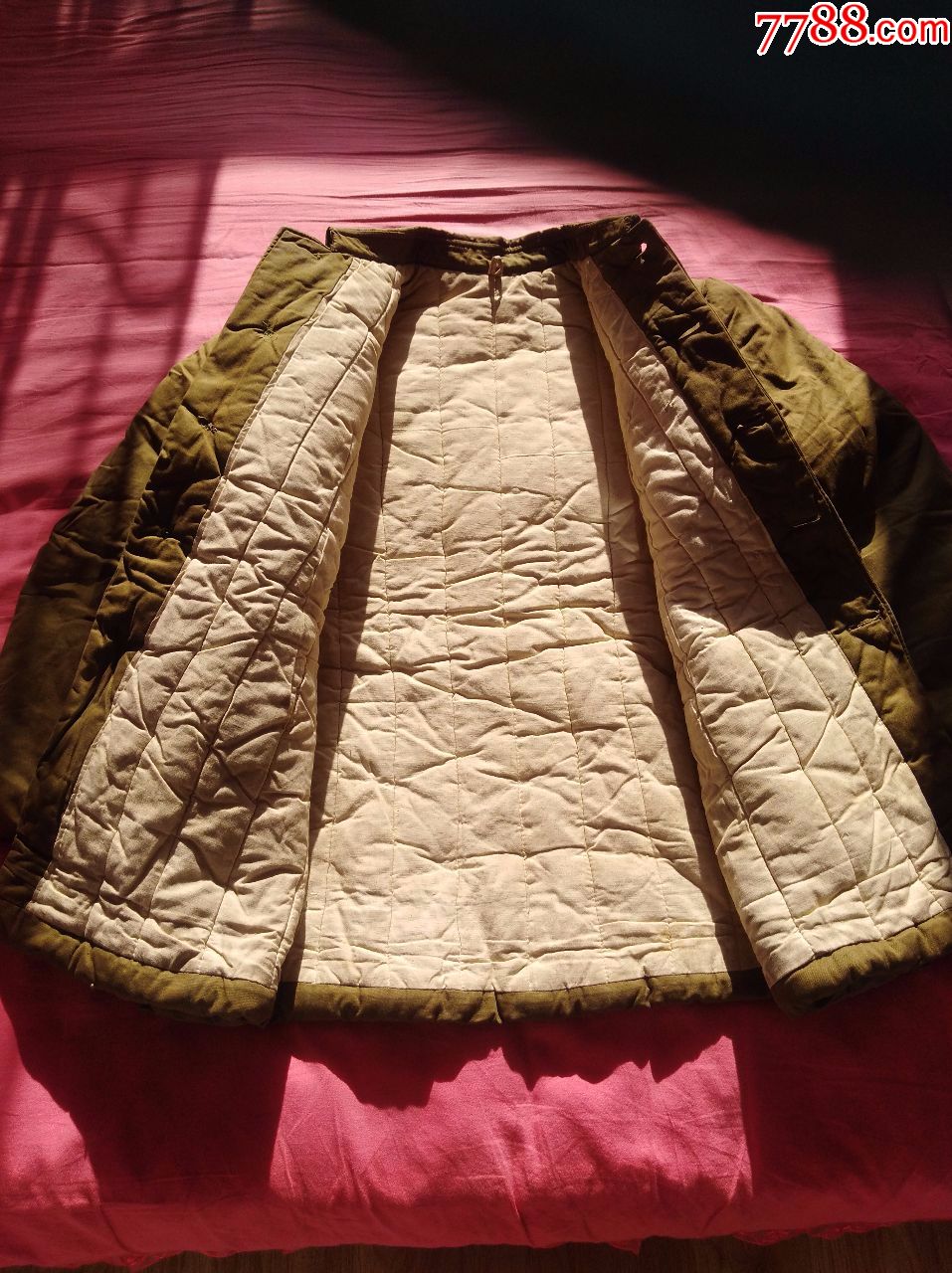 一套55式陆*校尉军官棉军装