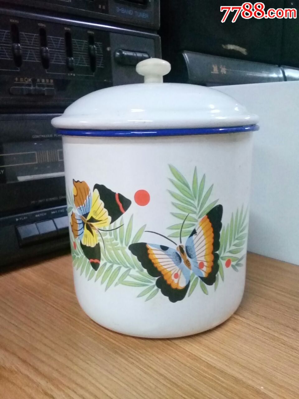 蝴蝶图案茶缸