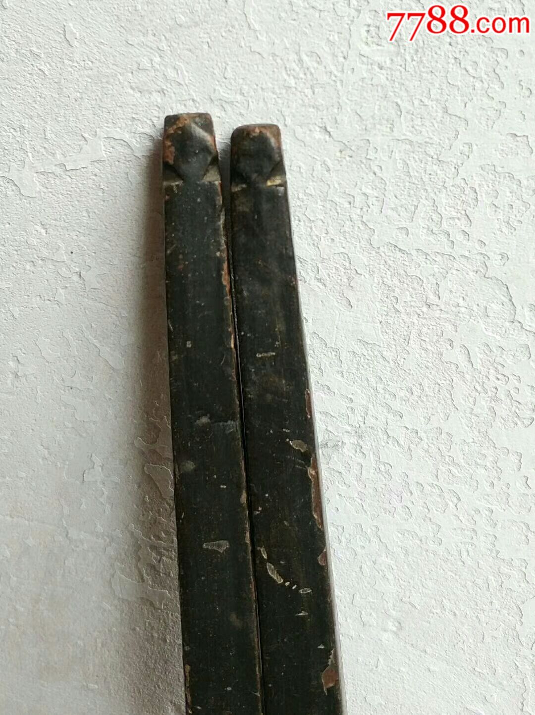 清代木雕秦琼双锏,造型精致,雕工一流,品相完整,特价450包邮,长36厘米