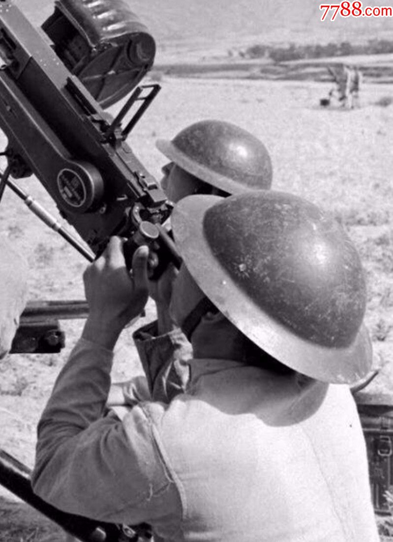 真正的民国国军飞碟盔