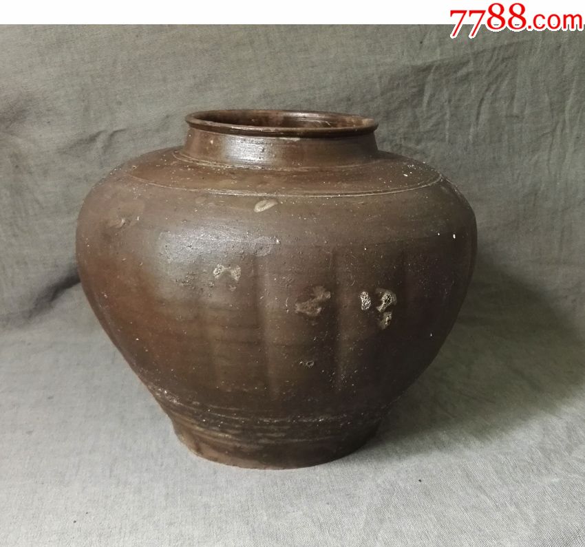 清晚民国瓜棱纹酱釉陶罐胎质坚实可做花器写生道具