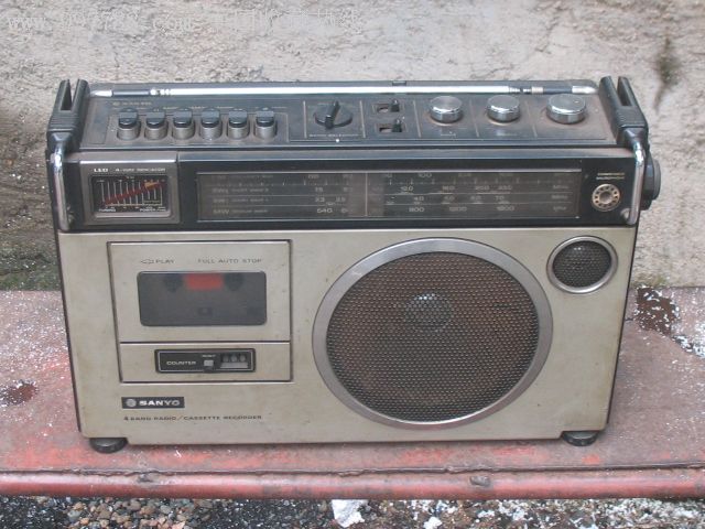 外观特殊单卡录音机