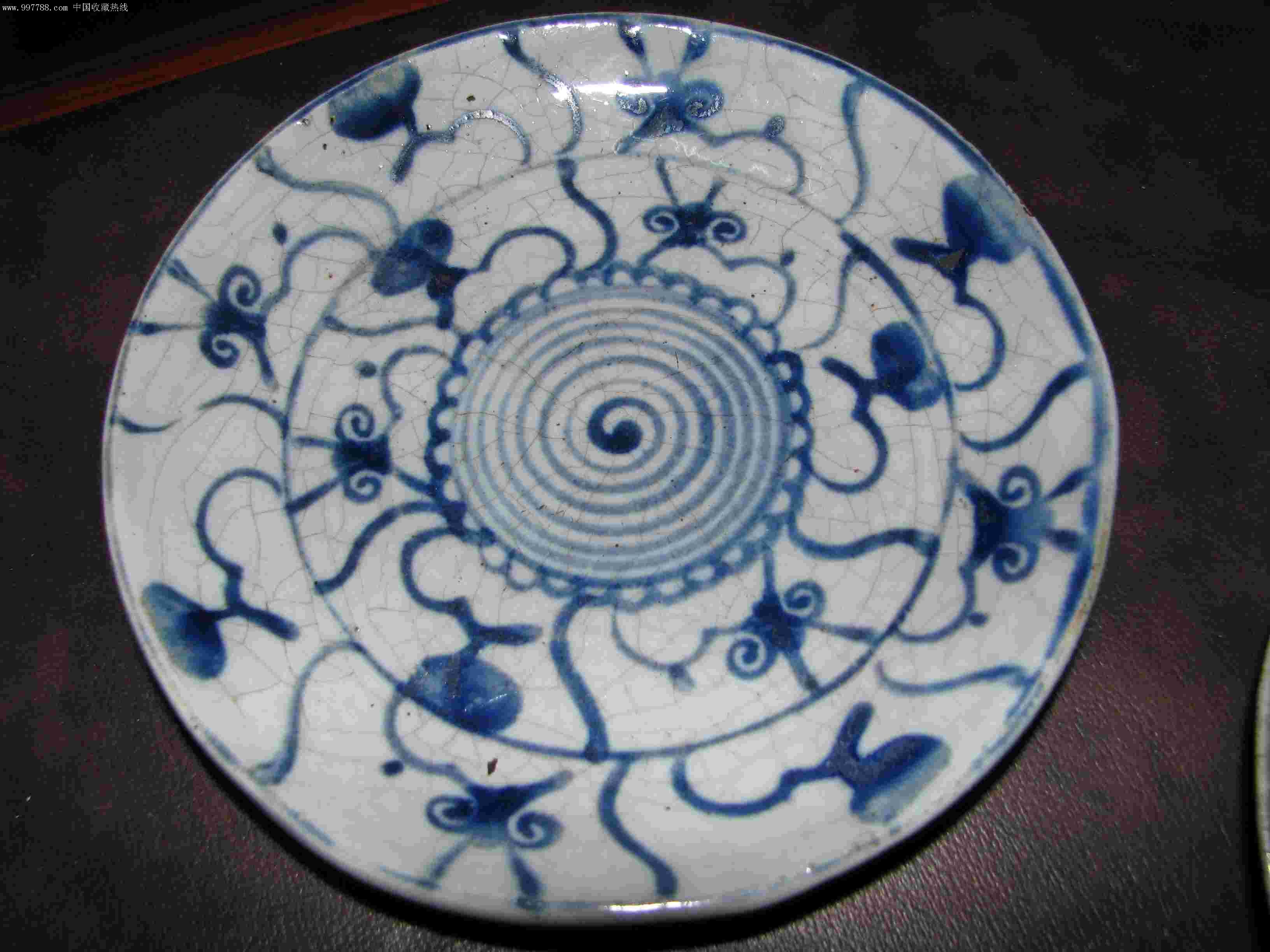 清代民窑青花瓷盘图片