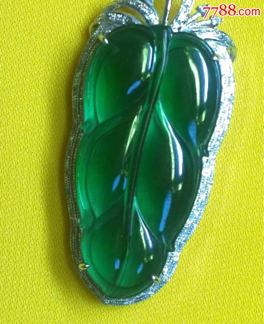 秒杀老凤祥/周大福18k真金真钻高冰帝王绿翡翠树叶花片水润起荧祖母绿