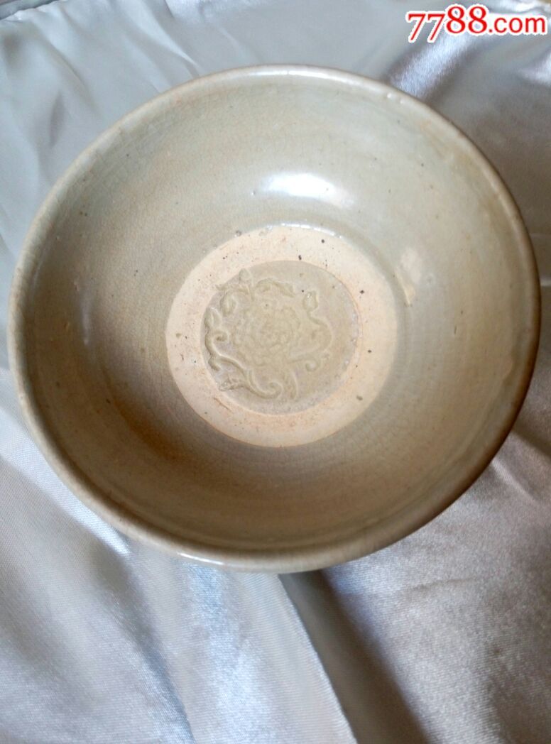 元代青白釉印花碗