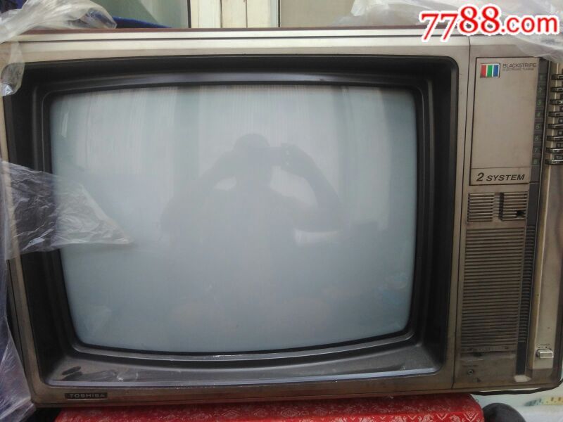 2000年东芝背投电视机图片
