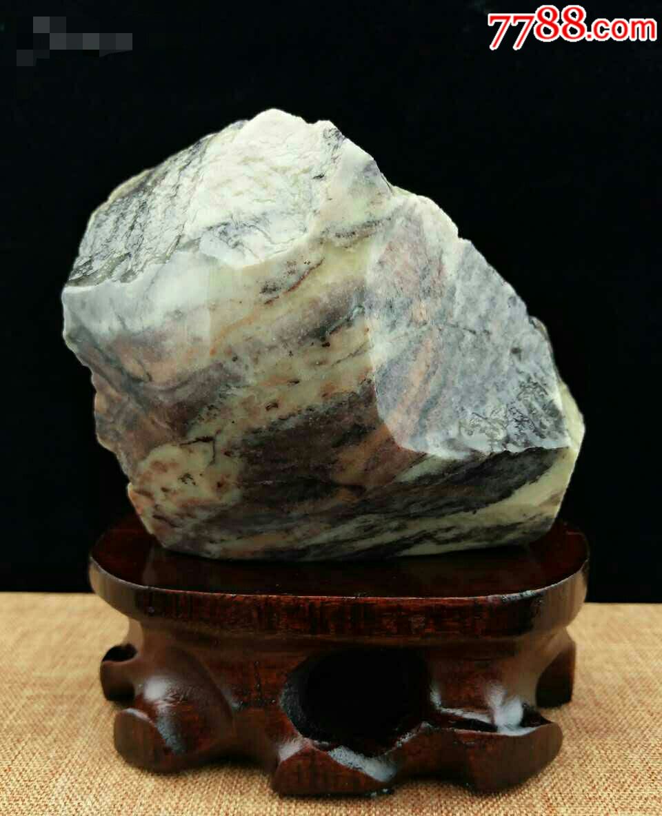 精品青田封门紫檀石摆件《寿比南山不老松》,送底座,石质光润而凝细