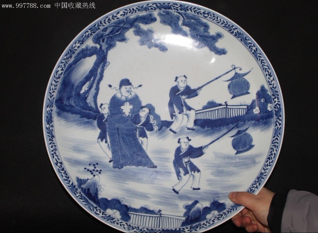 康熙青花人物大盘