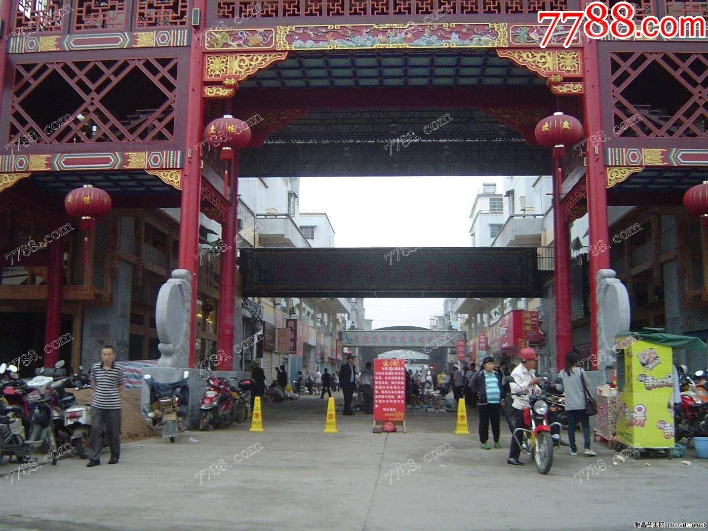 景德镇古玩市场在那边

（景德镇最大的古玩市场是哪个）《景德镇市古玩市场在哪里》