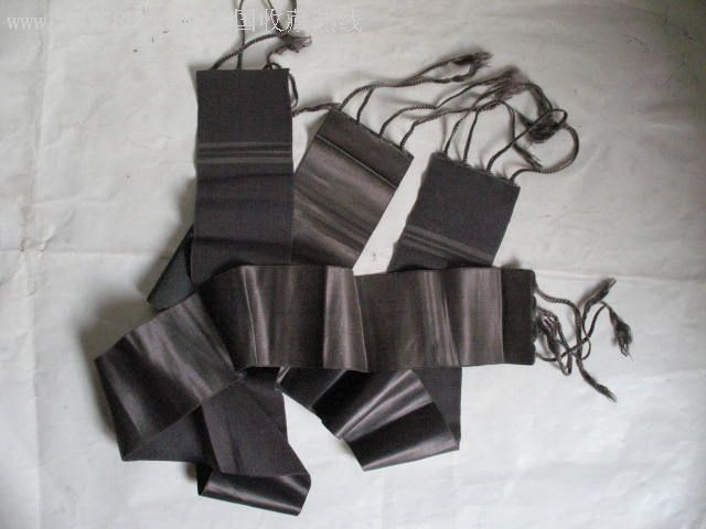 民俗收藏品,民清时期老太太裹三寸金莲小脚的裹脚布,品如图