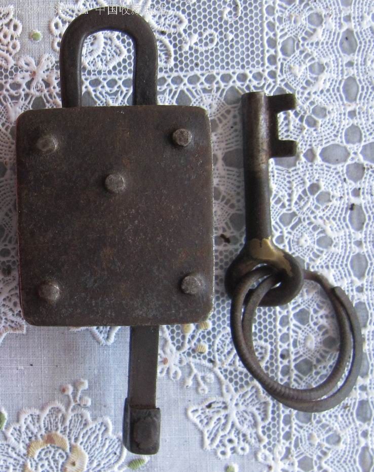 早期的小型铁锁