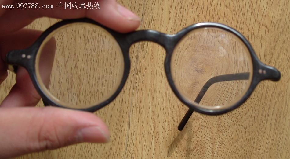 民国时期:水晶眼镜