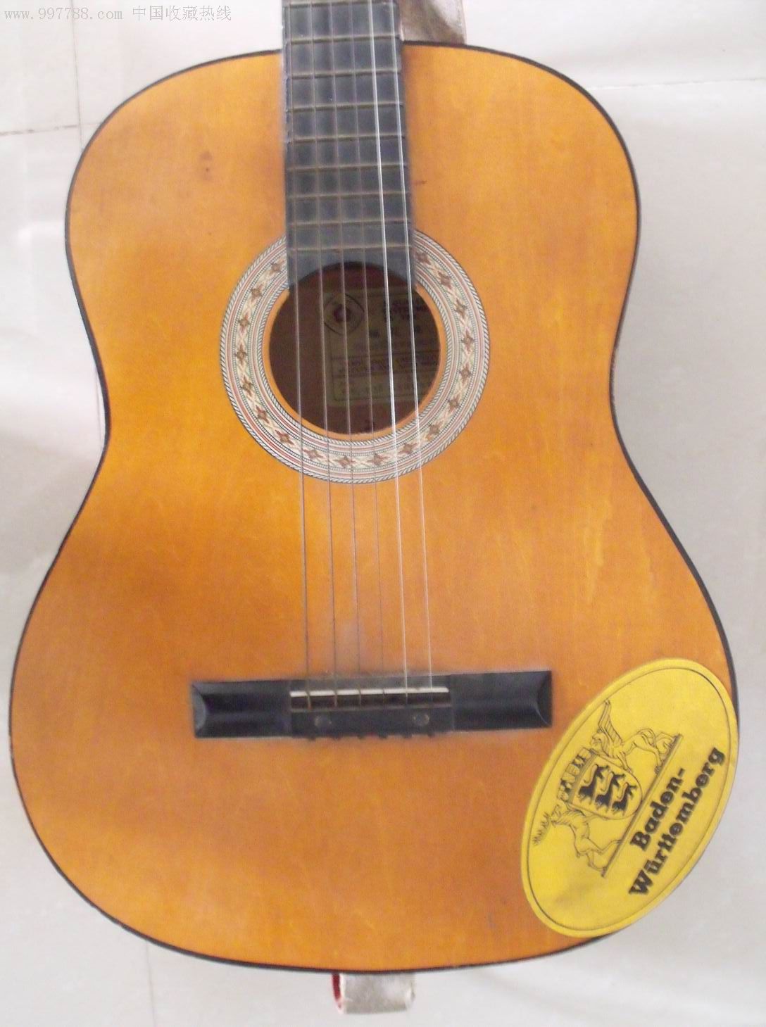 梅花牌(老吉他)少见