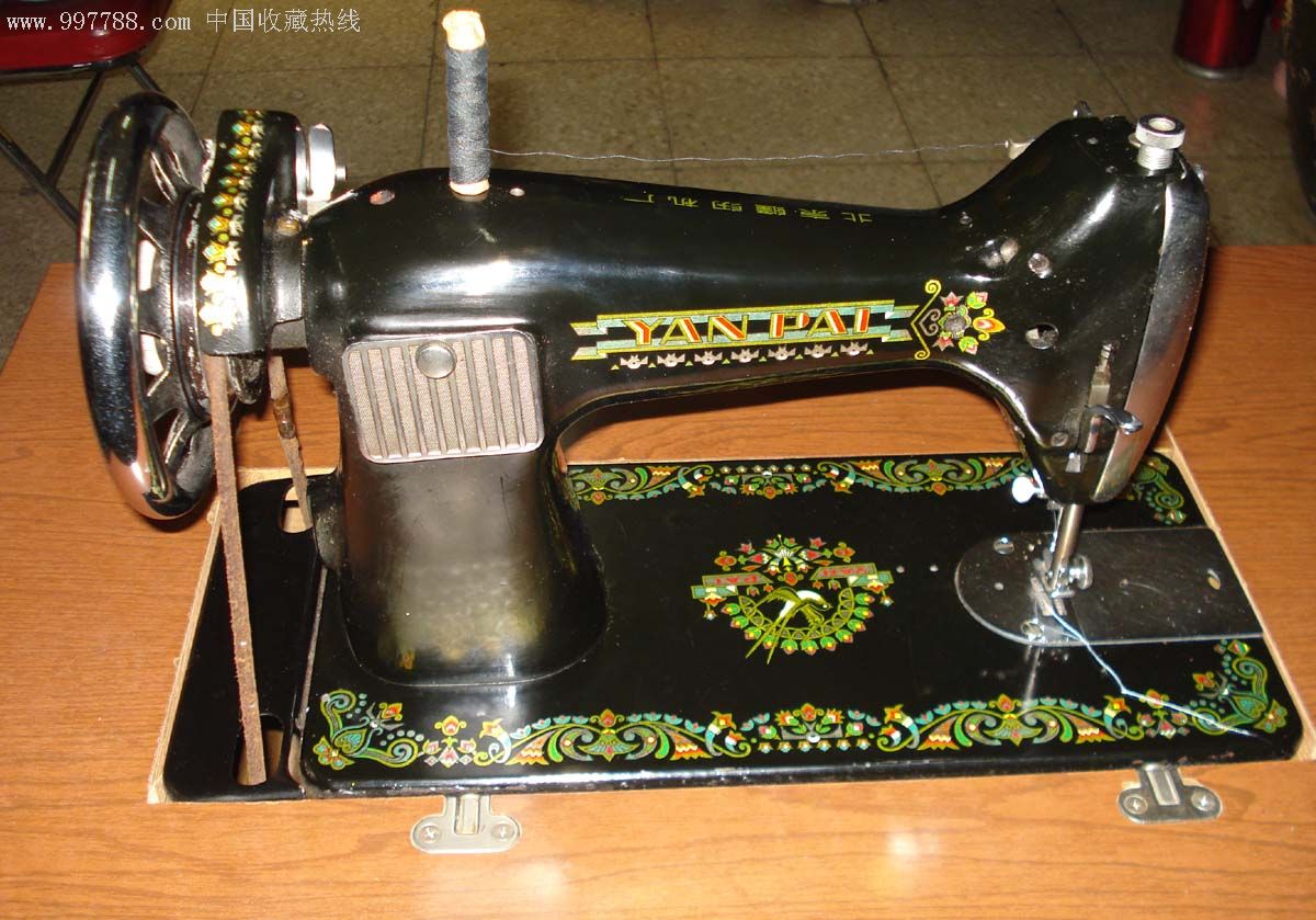 上世纪七八十年代燕牌脚踏缝纫机