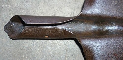 《子居》老式铁锹