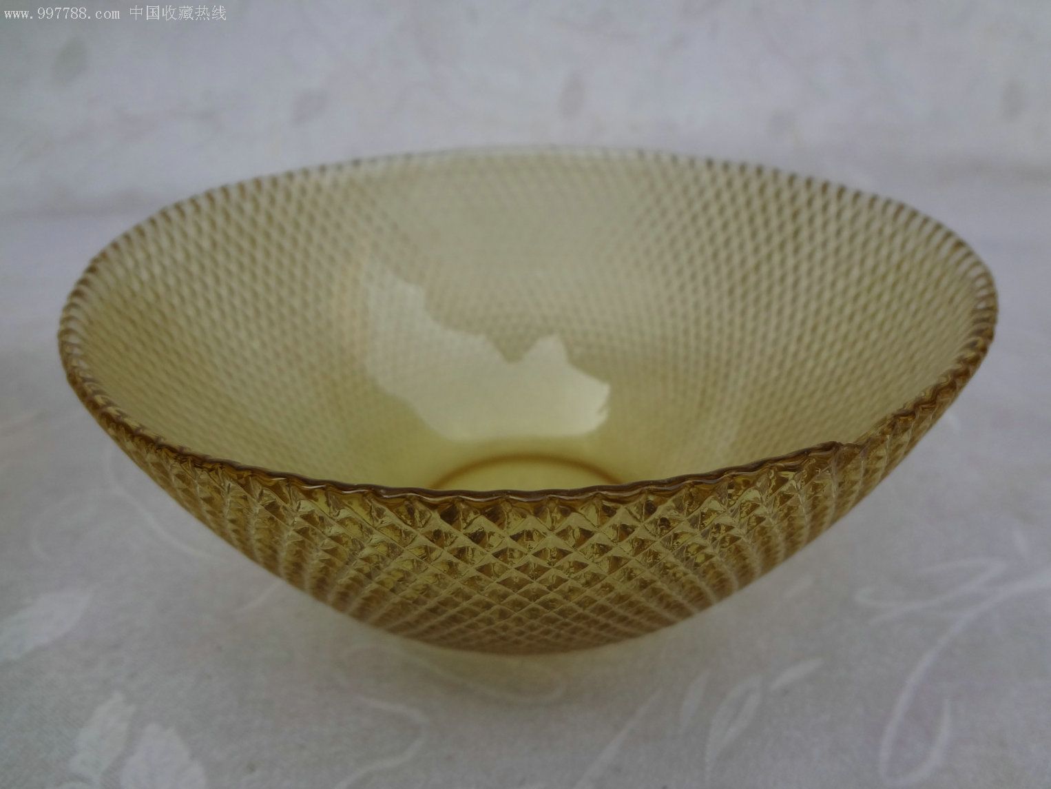 金黄色老琉璃碗一对,非常精美