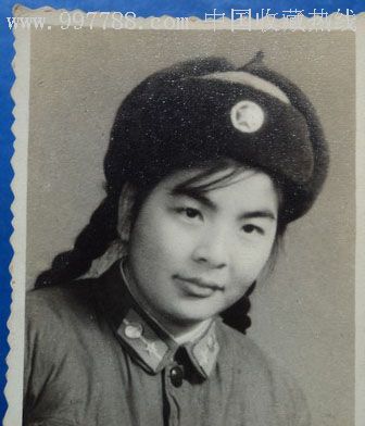 女兵个人老照片(6*8cm)