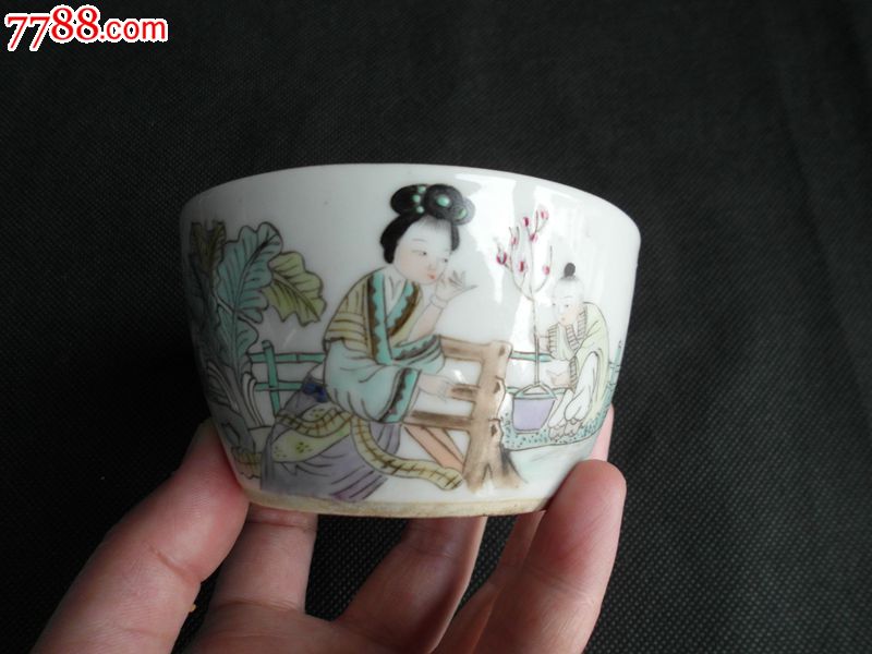 民国粉彩【唐子桢】款人物故事盖罐底