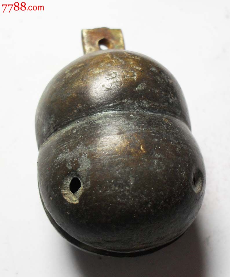 葫芦形铜铃,双面双喜字样:清代,厚重