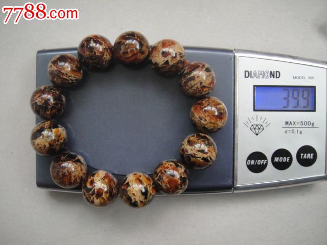 原石价20一克售,低出抚顺花珀手串