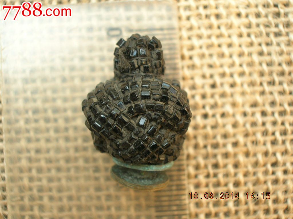 清代蓝宝石帽顶一枚